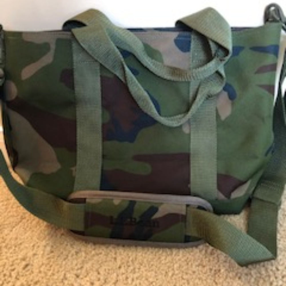 L.L. Bean Zip Hunter's Tote Bag With Strap, Camo